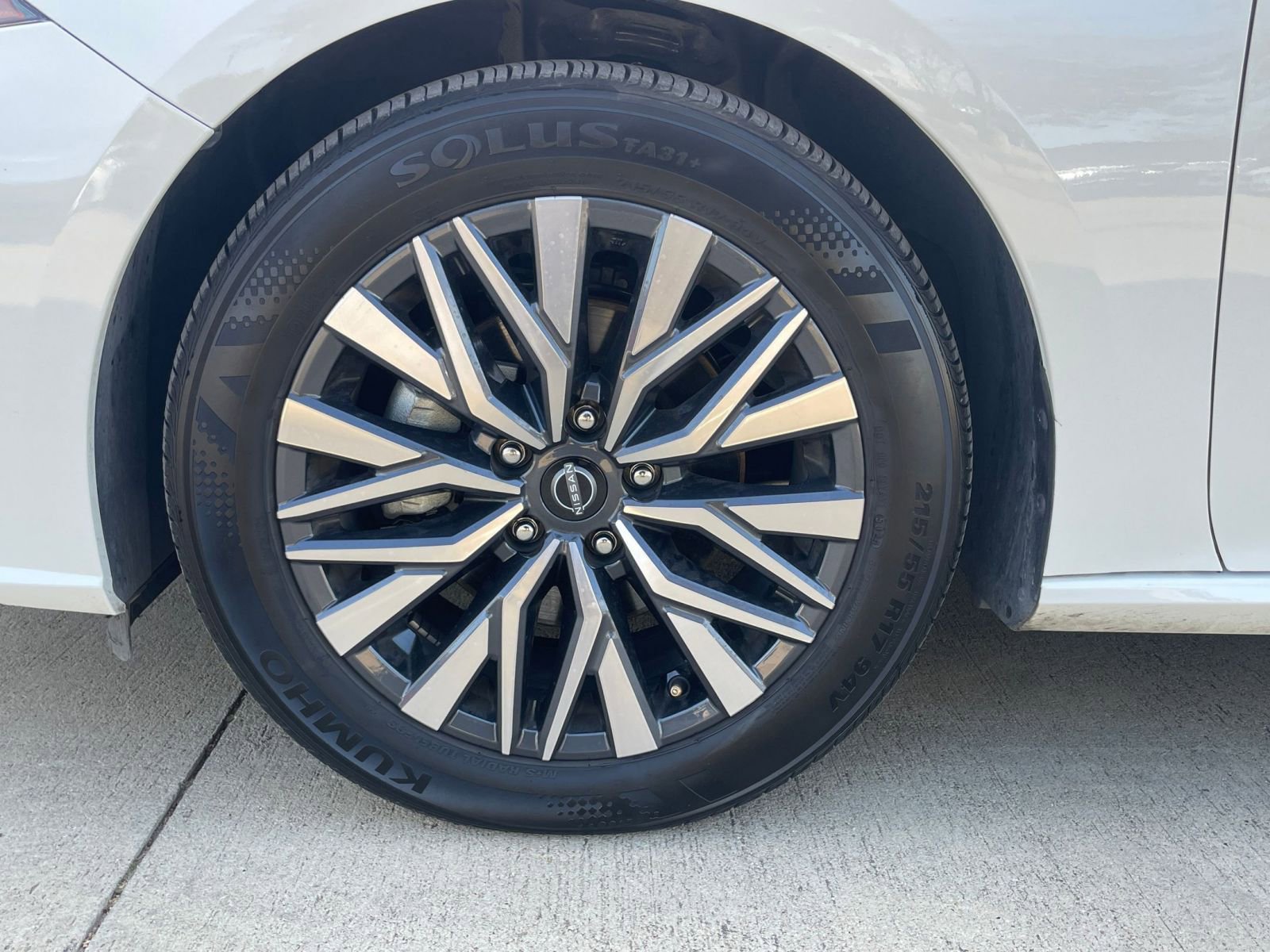 Thumbnail: 2025 Nissan Altima - 33