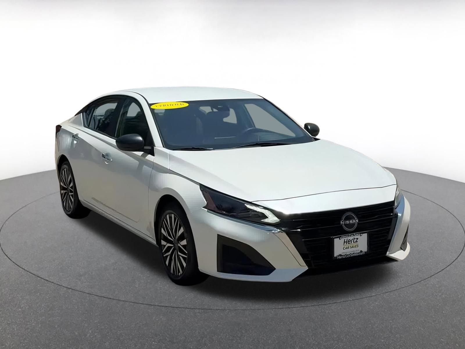 2024 Nissan Altima SV 3