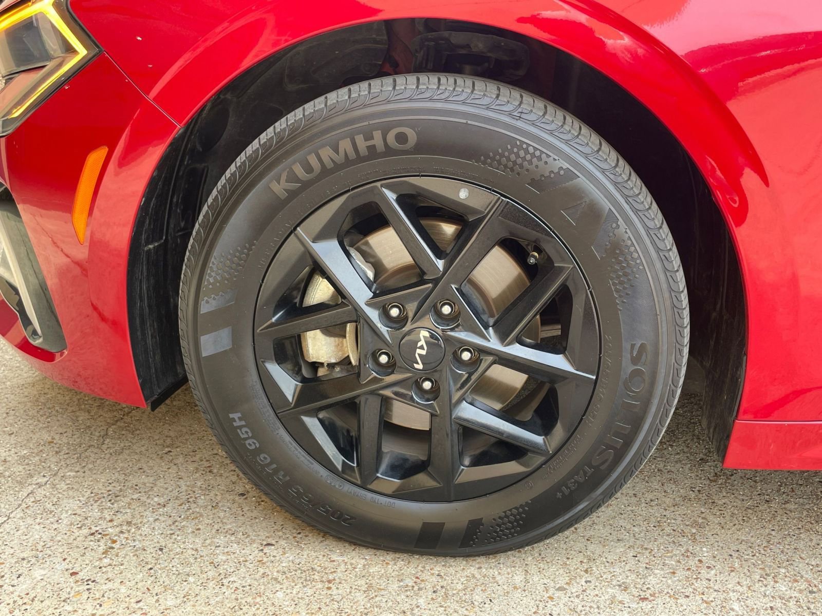 Thumbnail: 2025 Kia K5 - 33