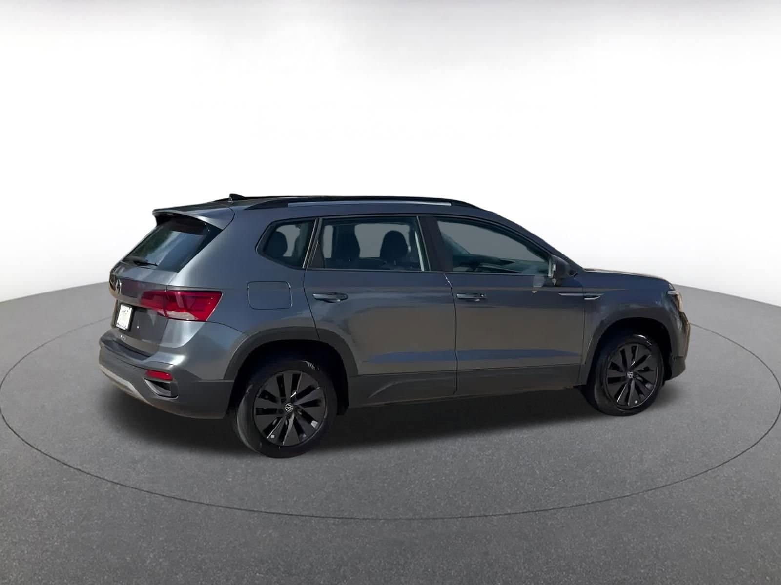 Thumbnail: 2024 Volkswagen Taos - 13