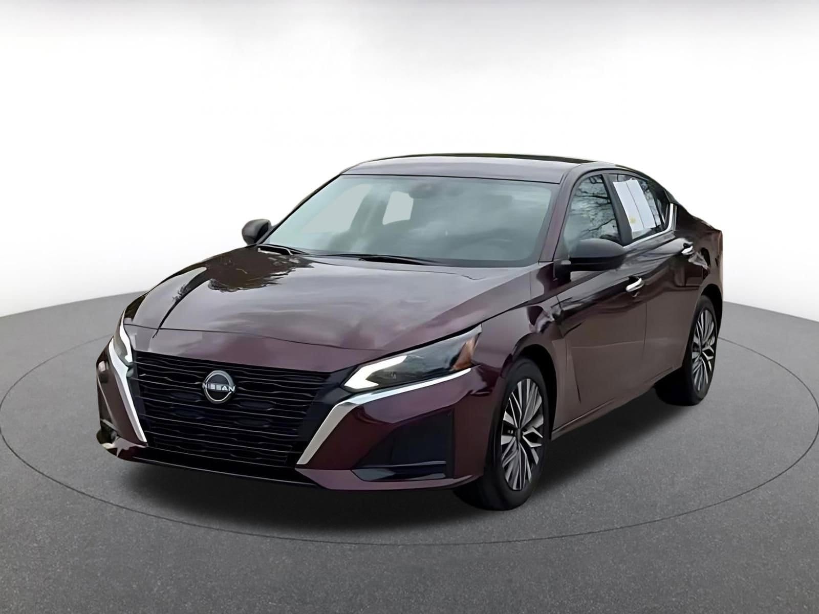 Thumbnail: 2025 Nissan Altima - 7