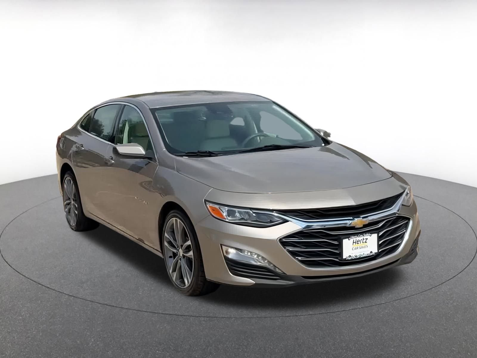 Thumbnail: 2024 Chevrolet Malibu - 3