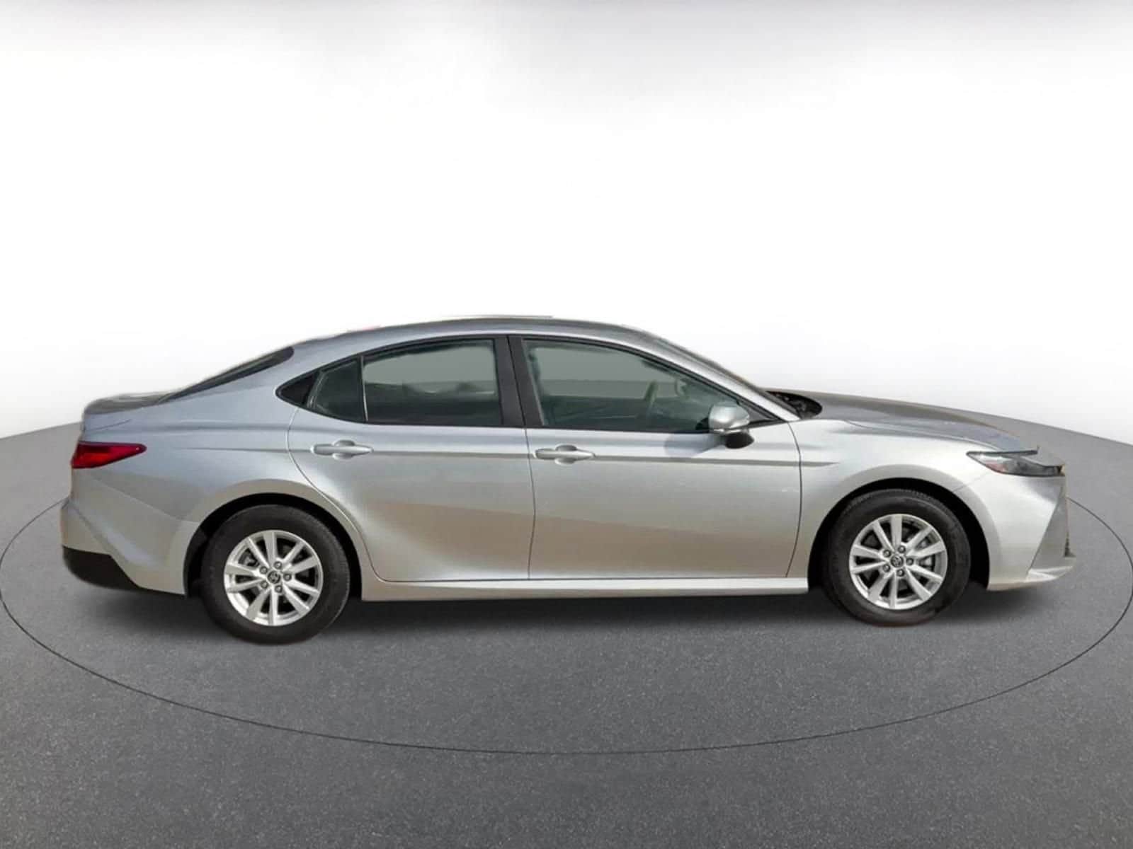 Thumbnail: 2025 Toyota Camry - 16