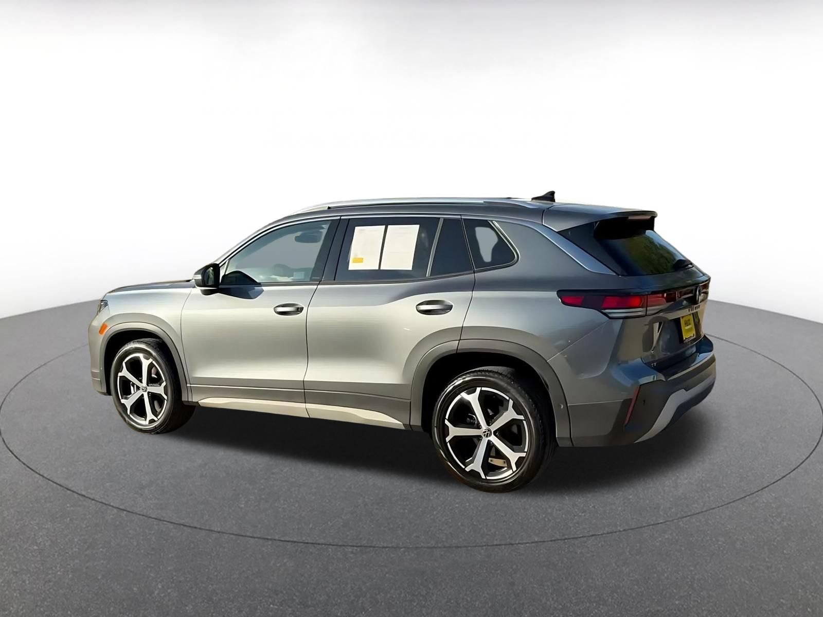Thumbnail: 2026 Volkswagen Tiguan - 9