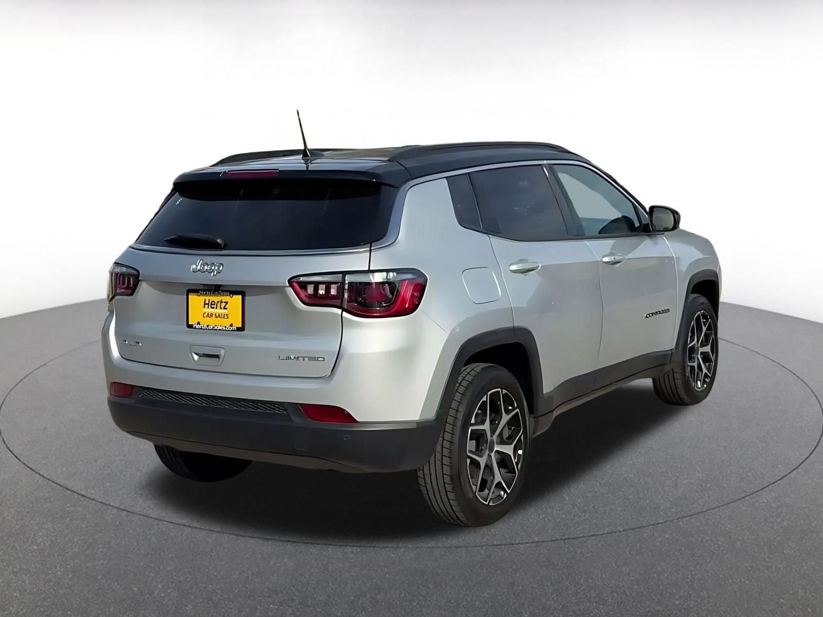 Thumbnail: 2025 Jeep Compass - 13