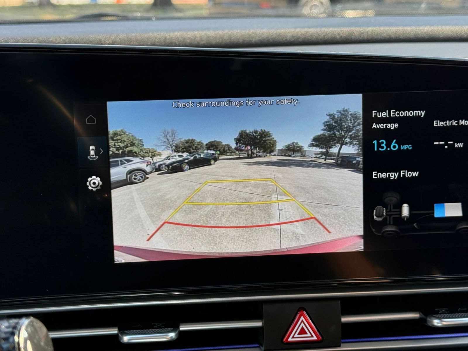 Thumbnail: 2025 Hyundai Elantra - 17