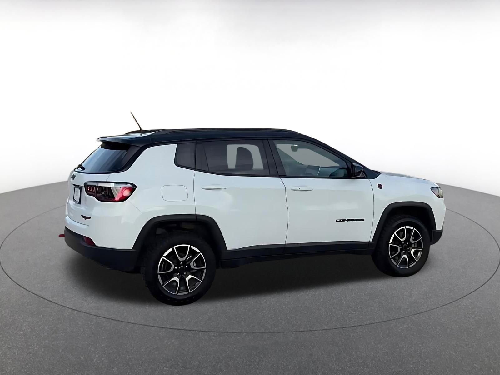 Thumbnail: 2025 Jeep Compass - 15