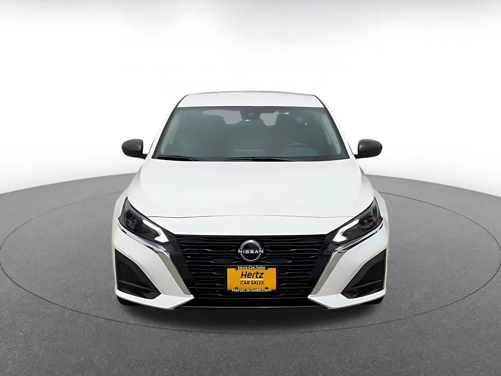 Thumbnail: 2025 Nissan Altima - 4