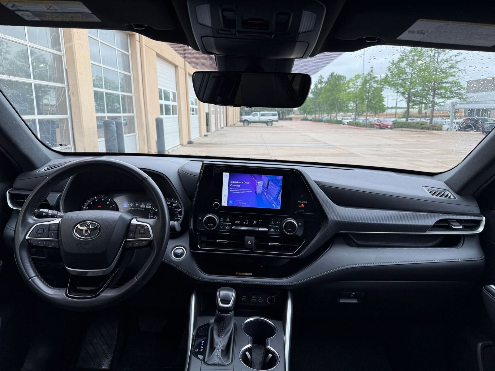 Thumbnail: 2024 Toyota Highlander - 35