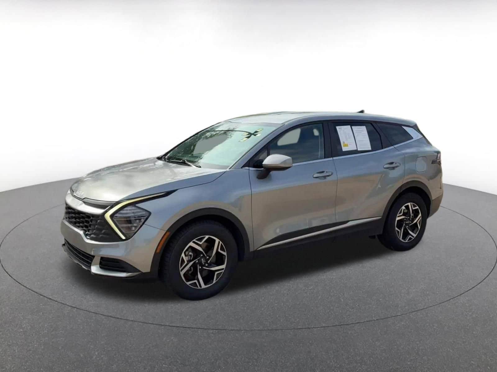 Thumbnail: 2024 Kia Sportage - 9
