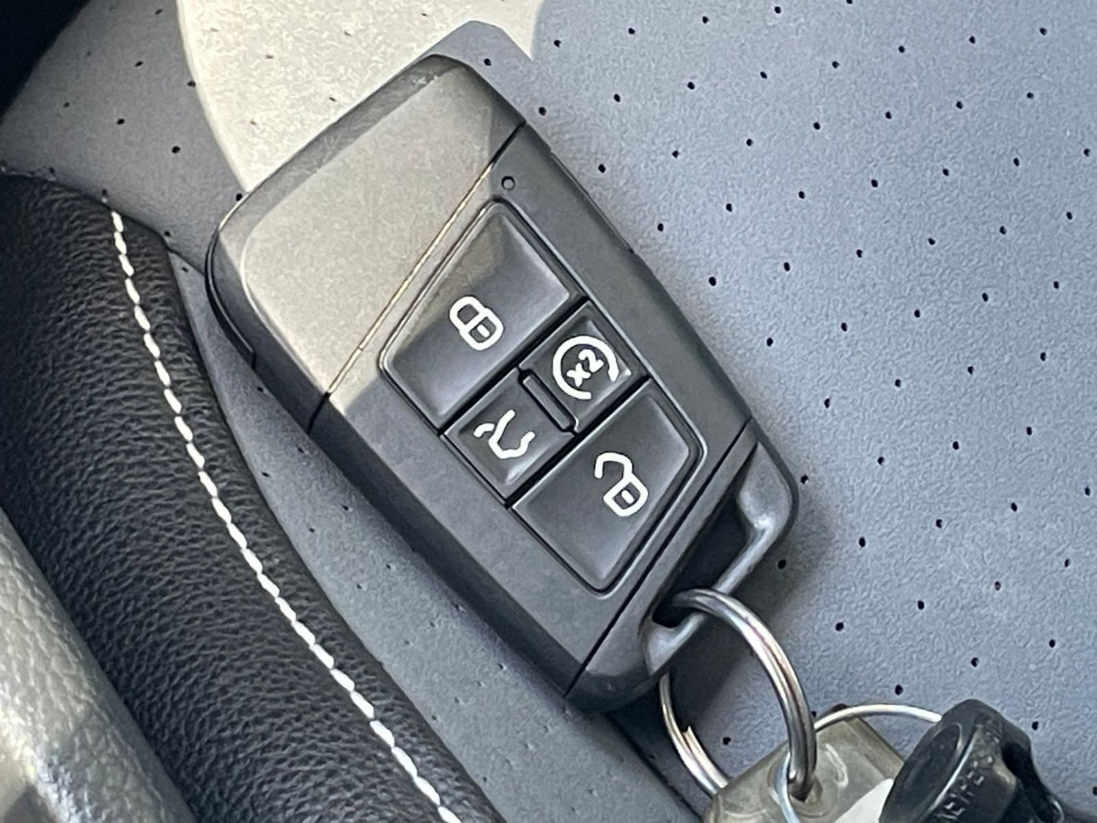 Thumbnail: 2025 Volkswagen Jetta - 22