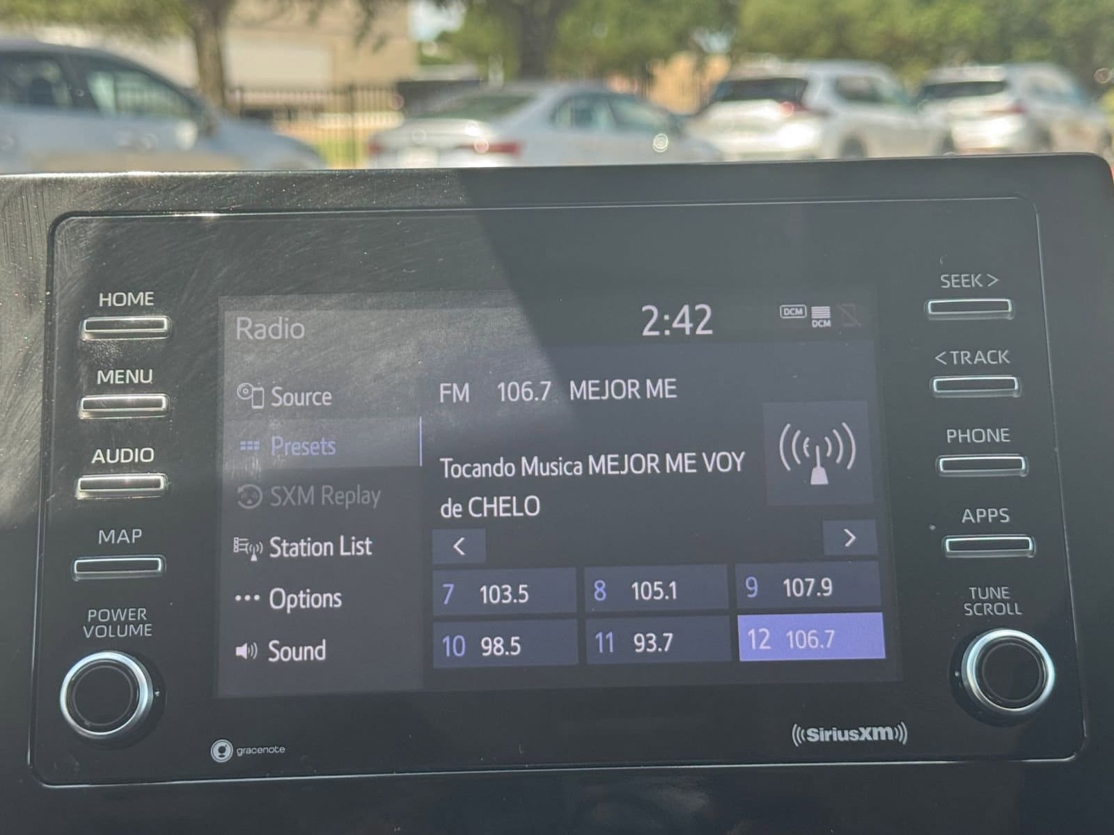 2022 Toyota Camry SE 21
