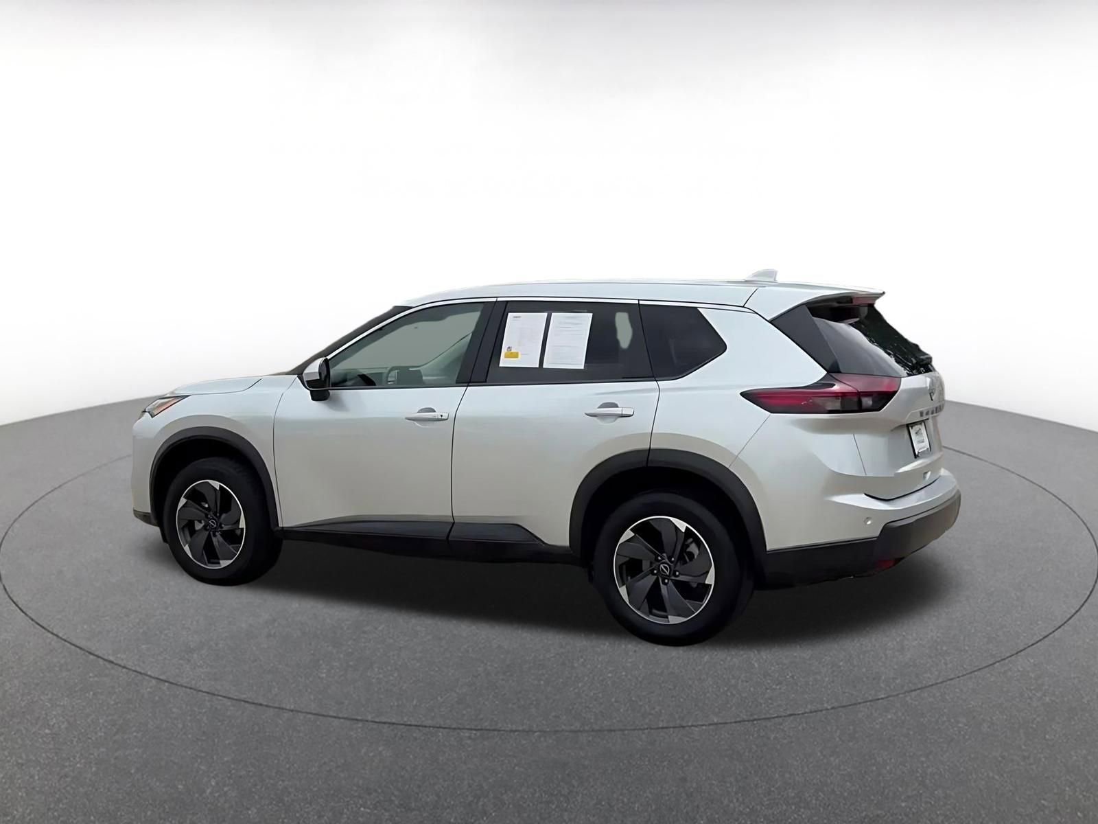 Thumbnail: 2025 Nissan Rogue - 10