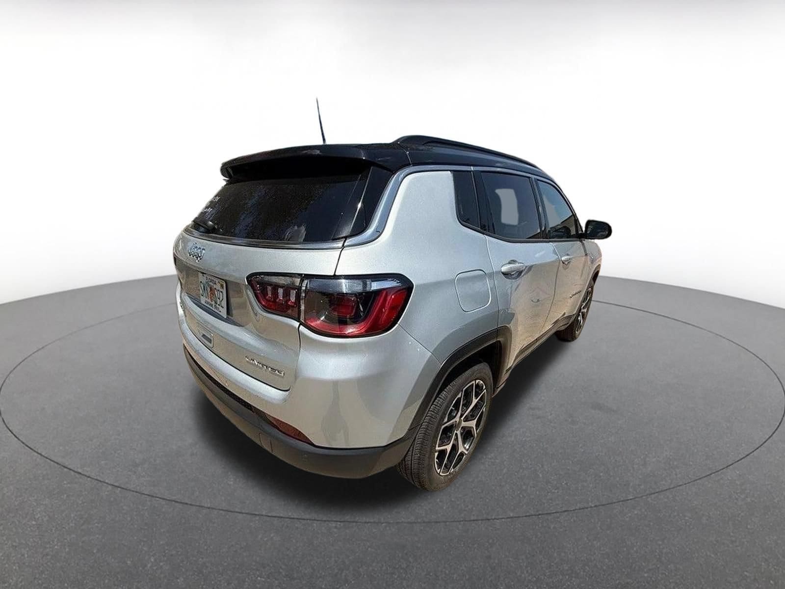 Thumbnail: 2025 Jeep Compass - 5