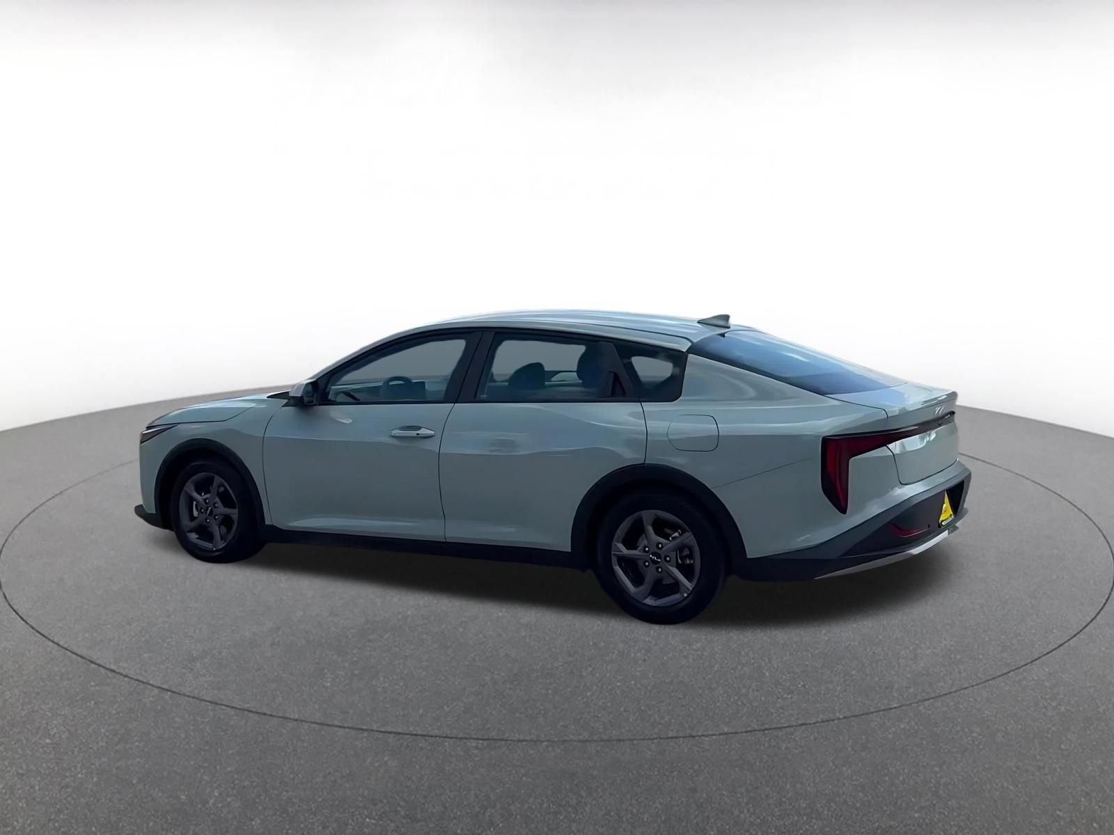 Thumbnail: 2025 Kia K4 - 10