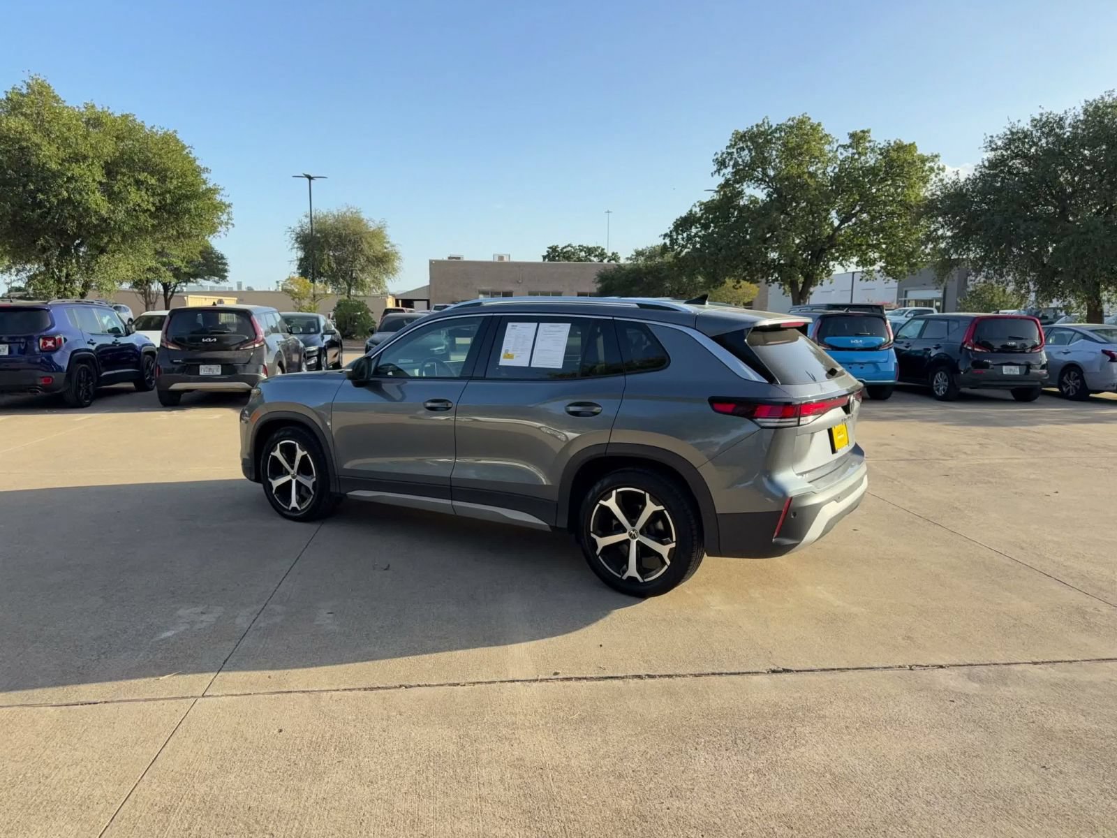 Thumbnail: 2026 Volkswagen Tiguan - 9