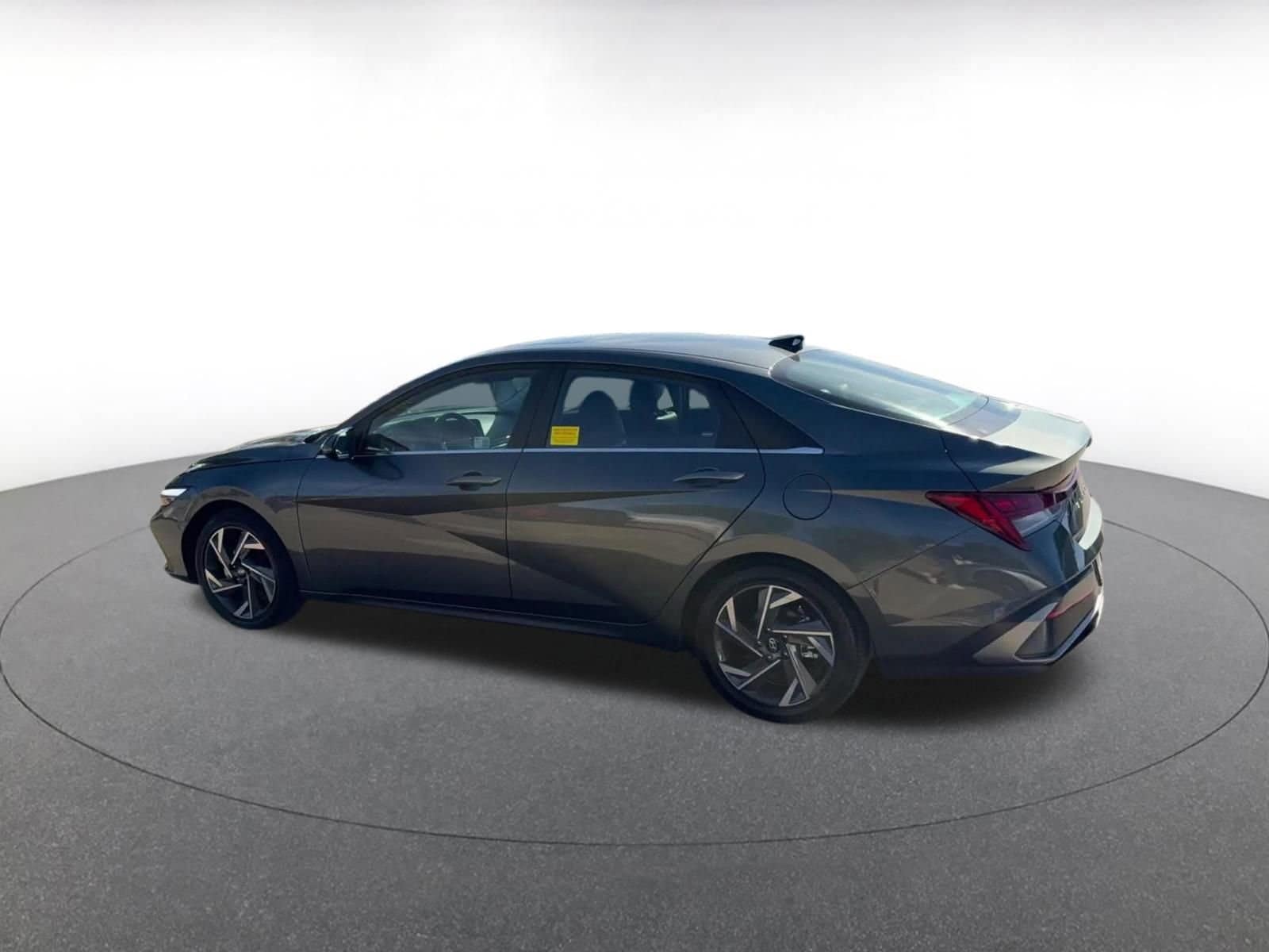 Thumbnail: 2025 Hyundai Elantra - 10