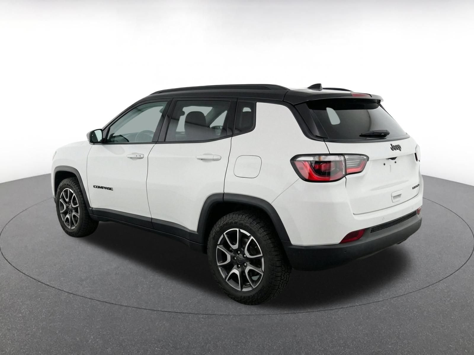 2025 Jeep Compass Trailhawk - Photo 7