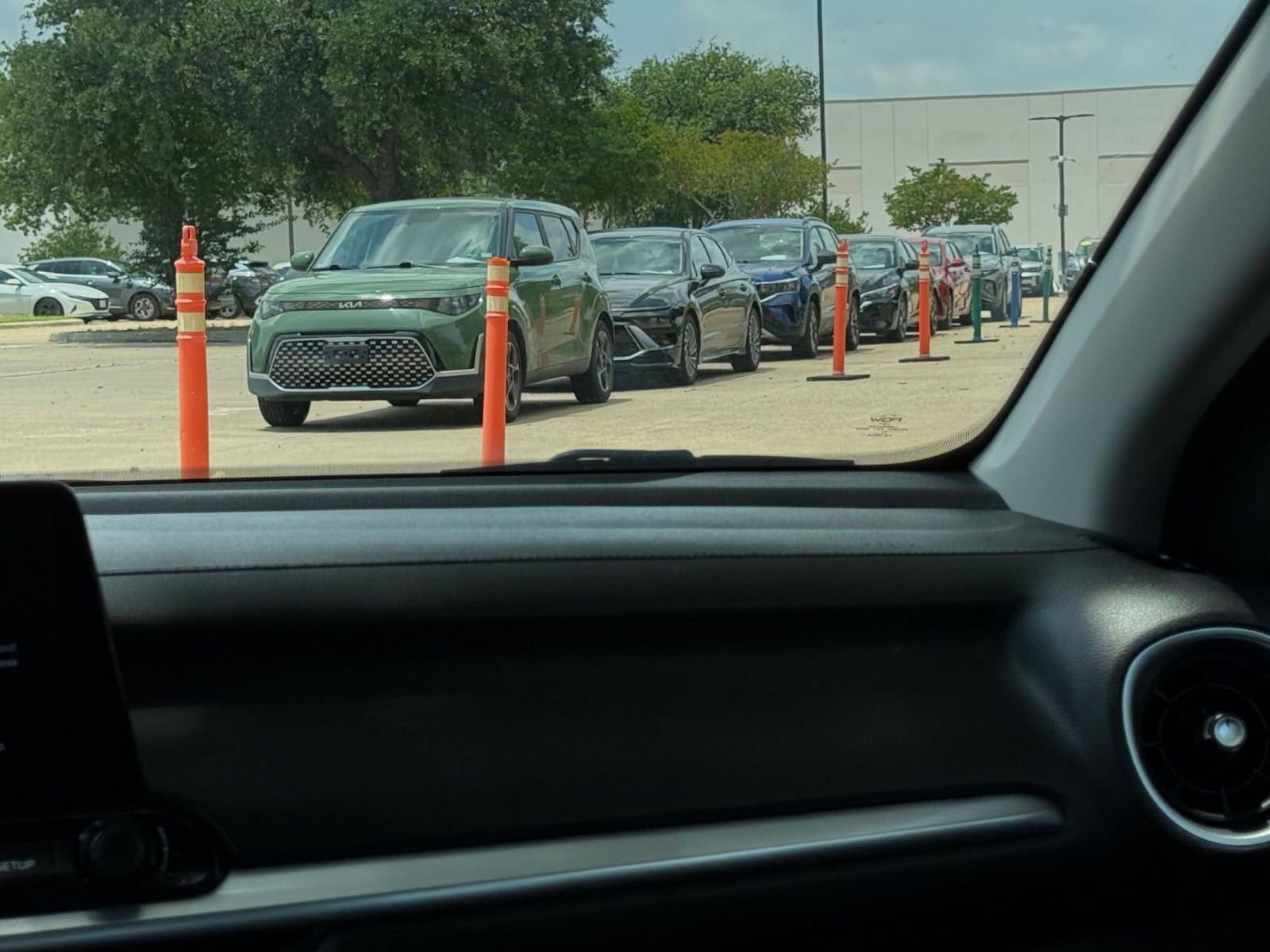 Thumbnail: 2024 Kia Forte - 17