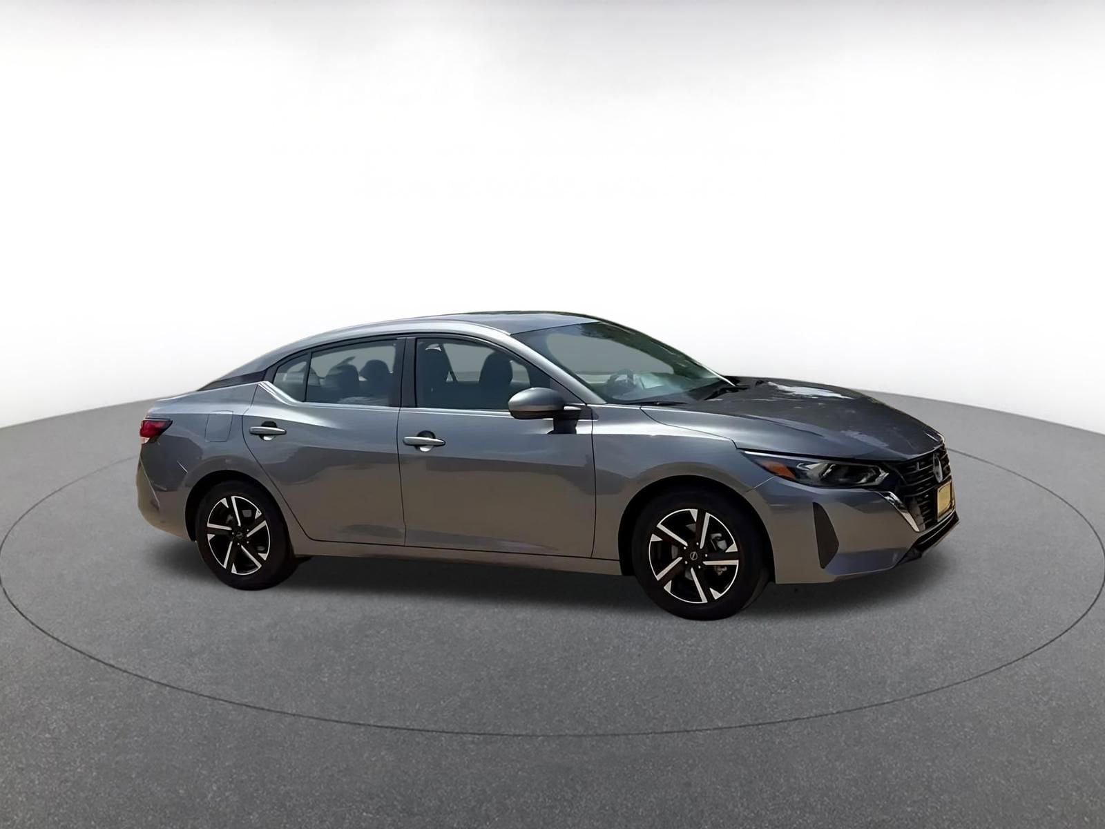 Thumbnail: 2025 Nissan Sentra - 2