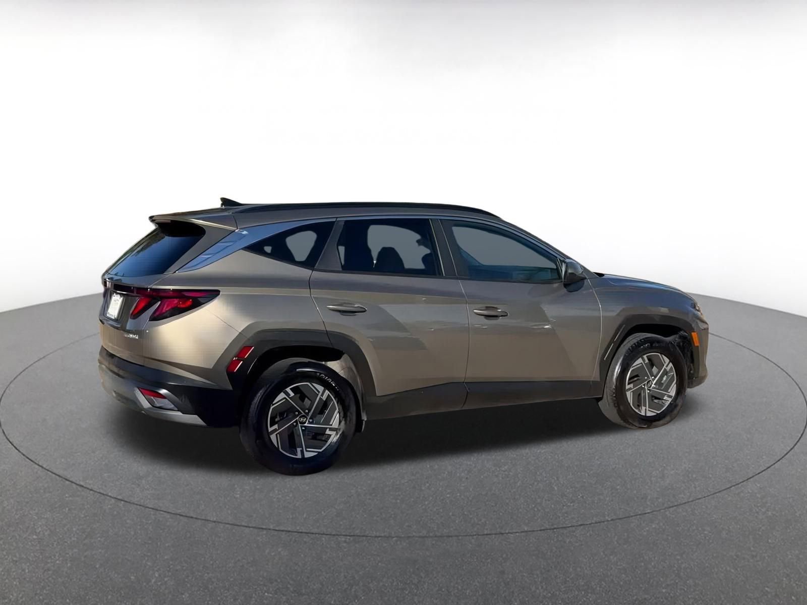 Thumbnail: 2025 Hyundai Tucson - 12