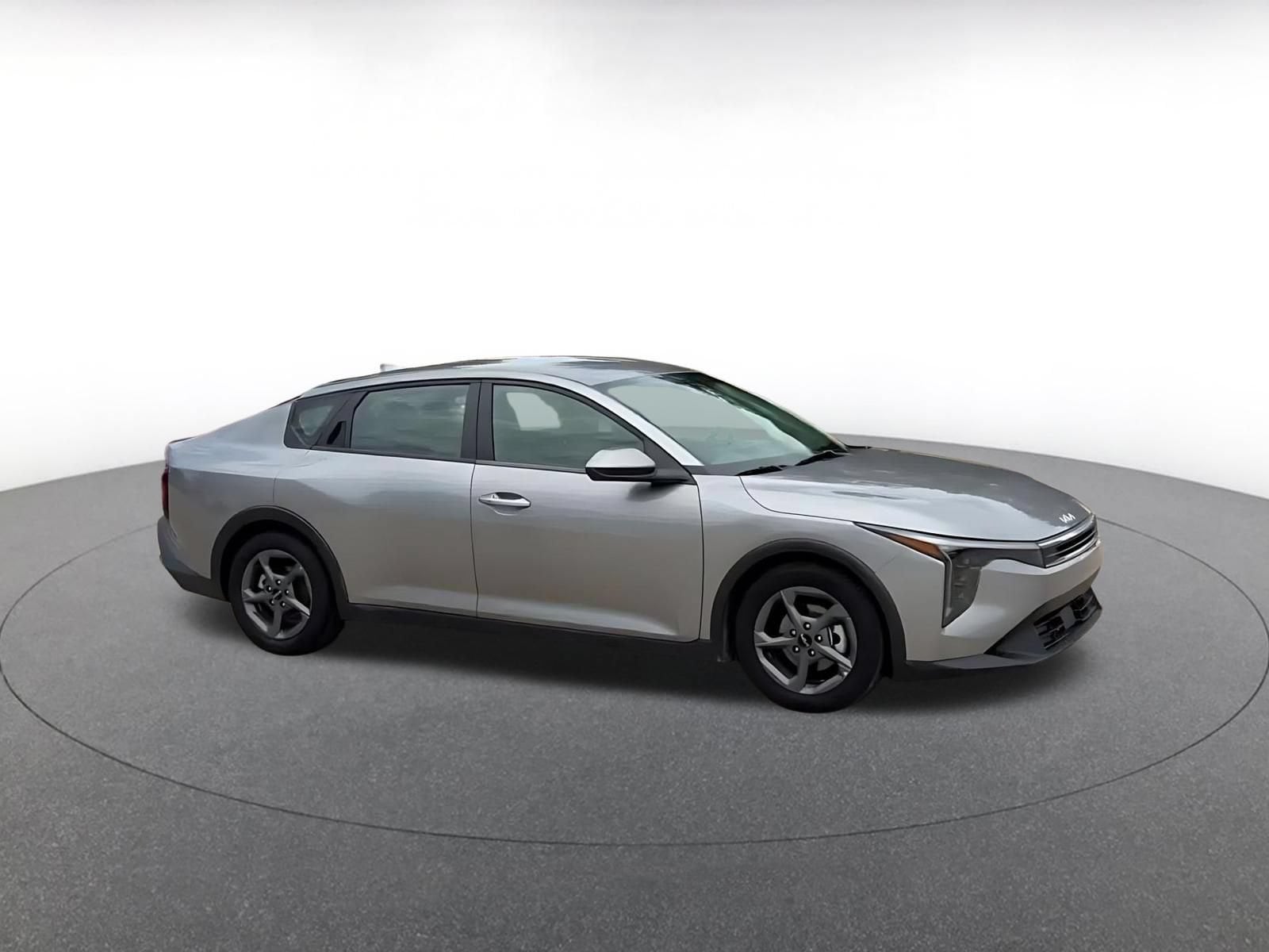 Thumbnail: 2025 Kia K4 - 2