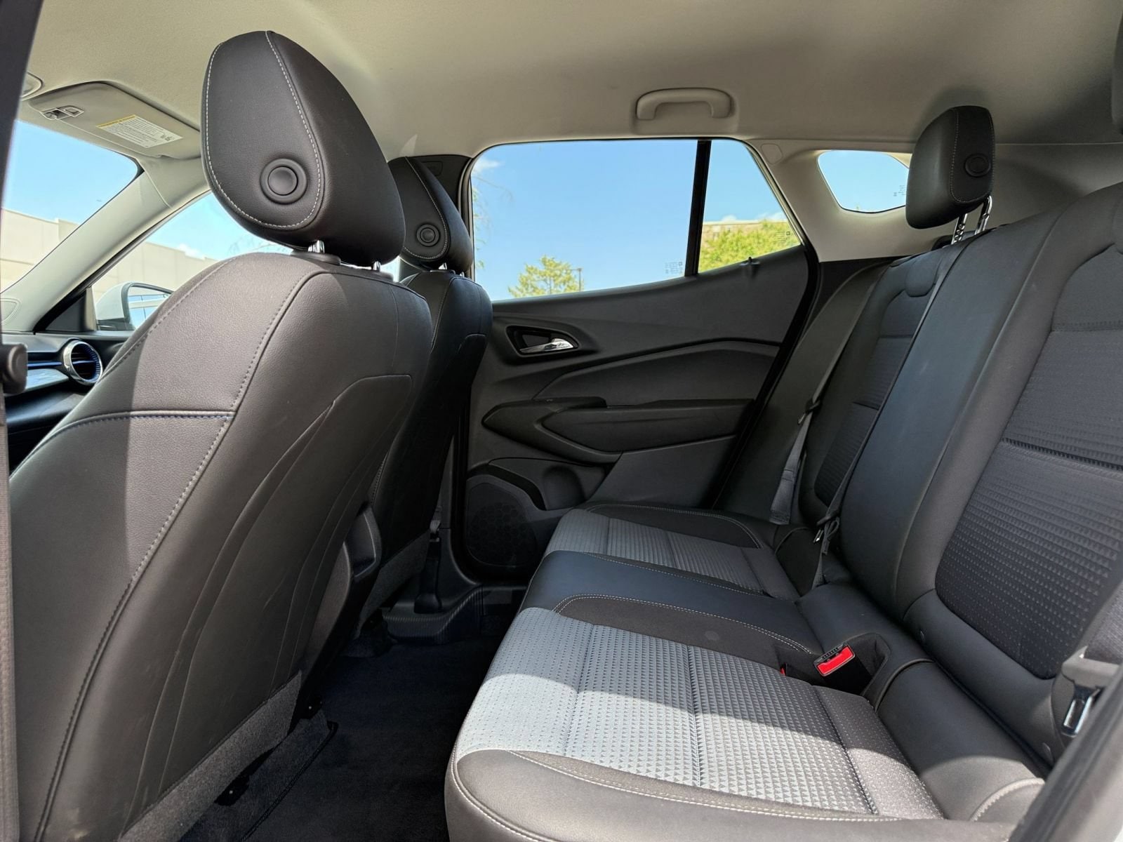 Thumbnail: 2025 Chevrolet Trax - 21