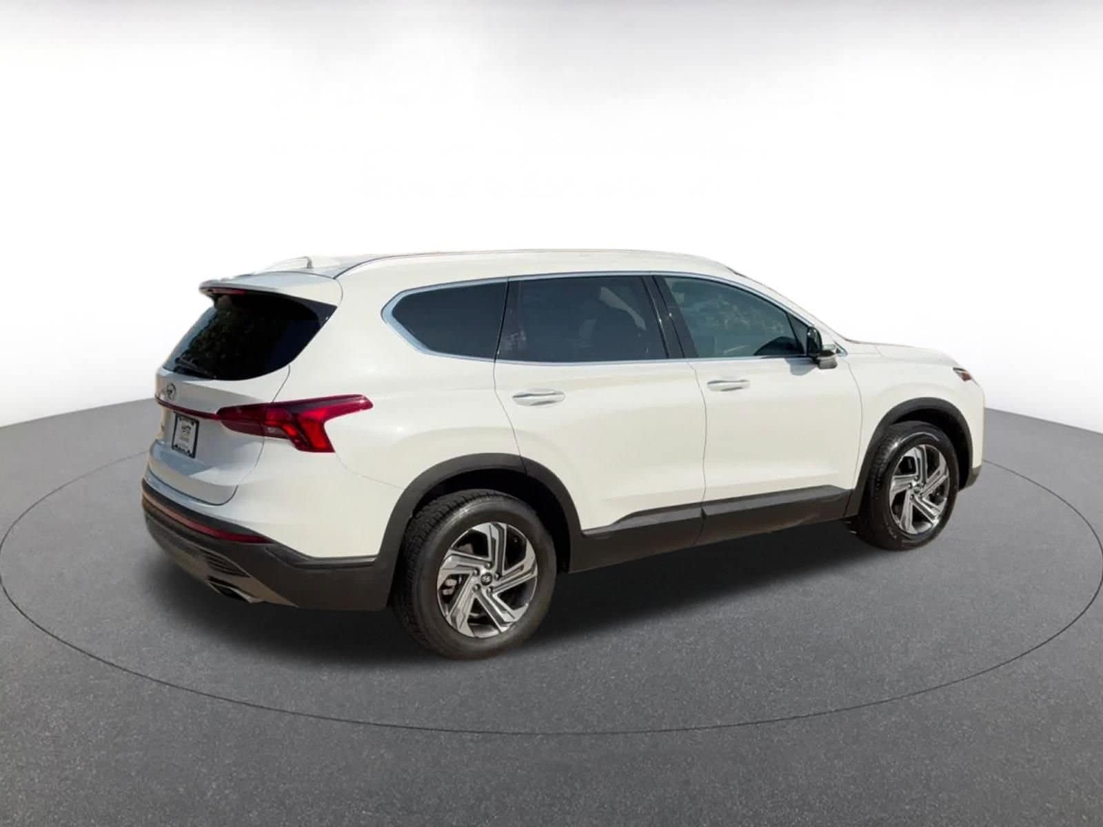 Thumbnail: 2023 Hyundai Santa Fe - 15