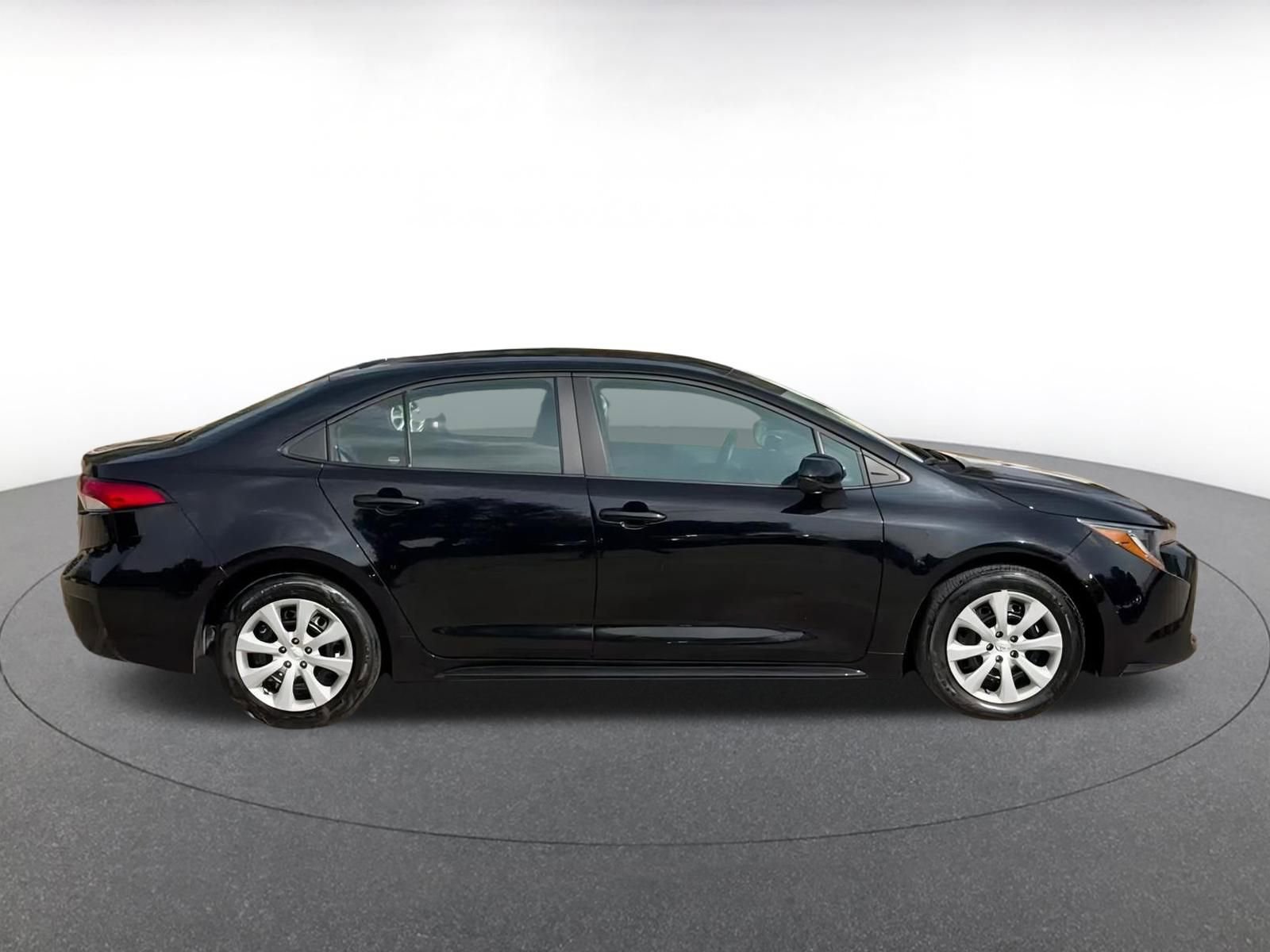 Thumbnail: 2025 Toyota Corolla - 16