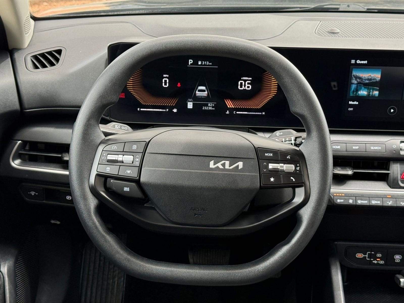Thumbnail: 2025 Kia K4 - 28