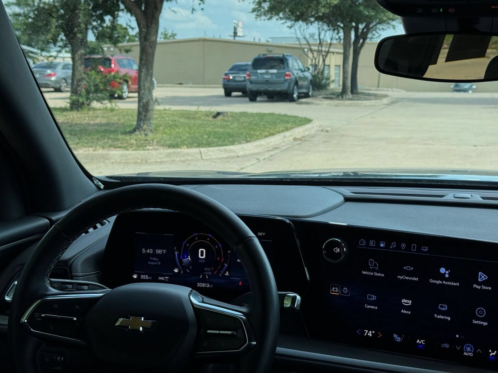 Thumbnail: 2025 Chevrolet Traverse - 32