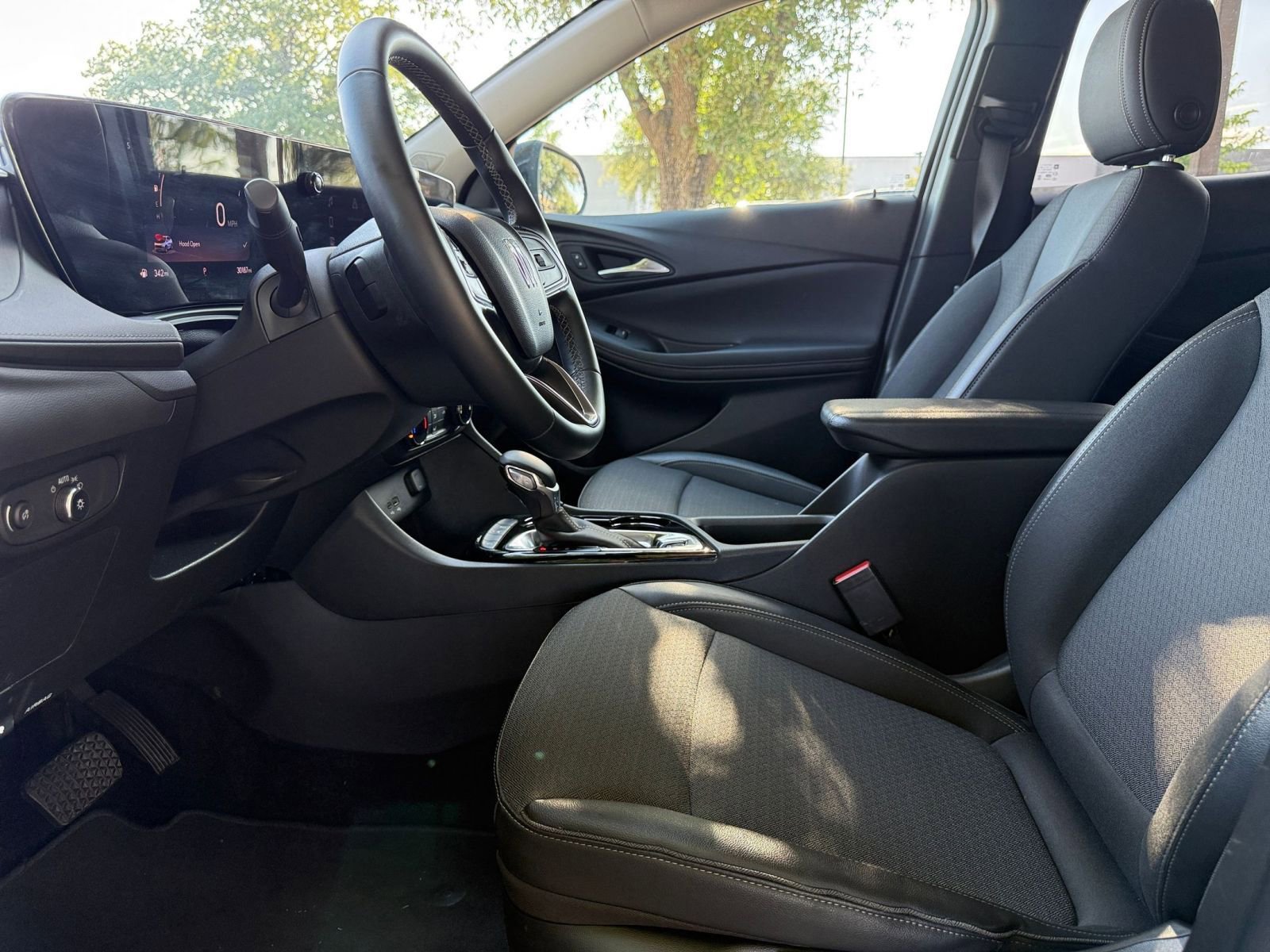 Thumbnail: 2025 Buick Encore GX - 27