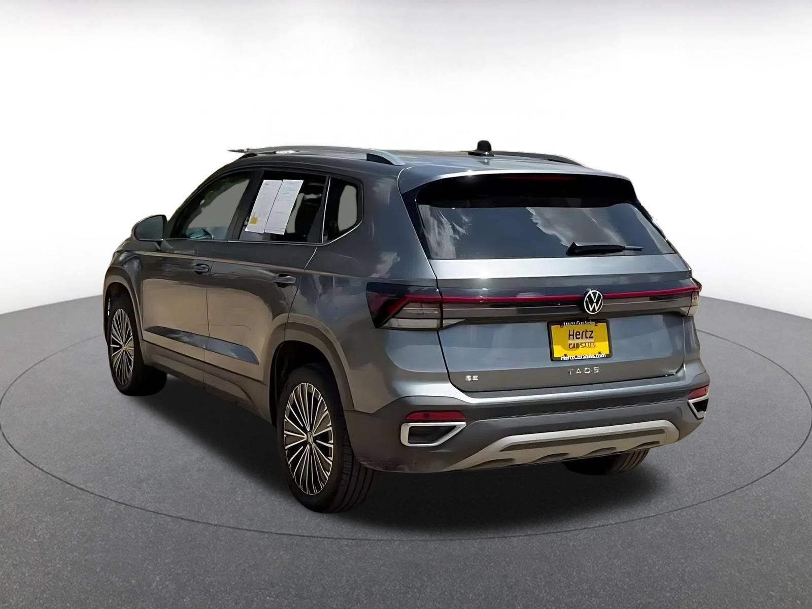 Thumbnail: 2025 Volkswagen Taos - 9