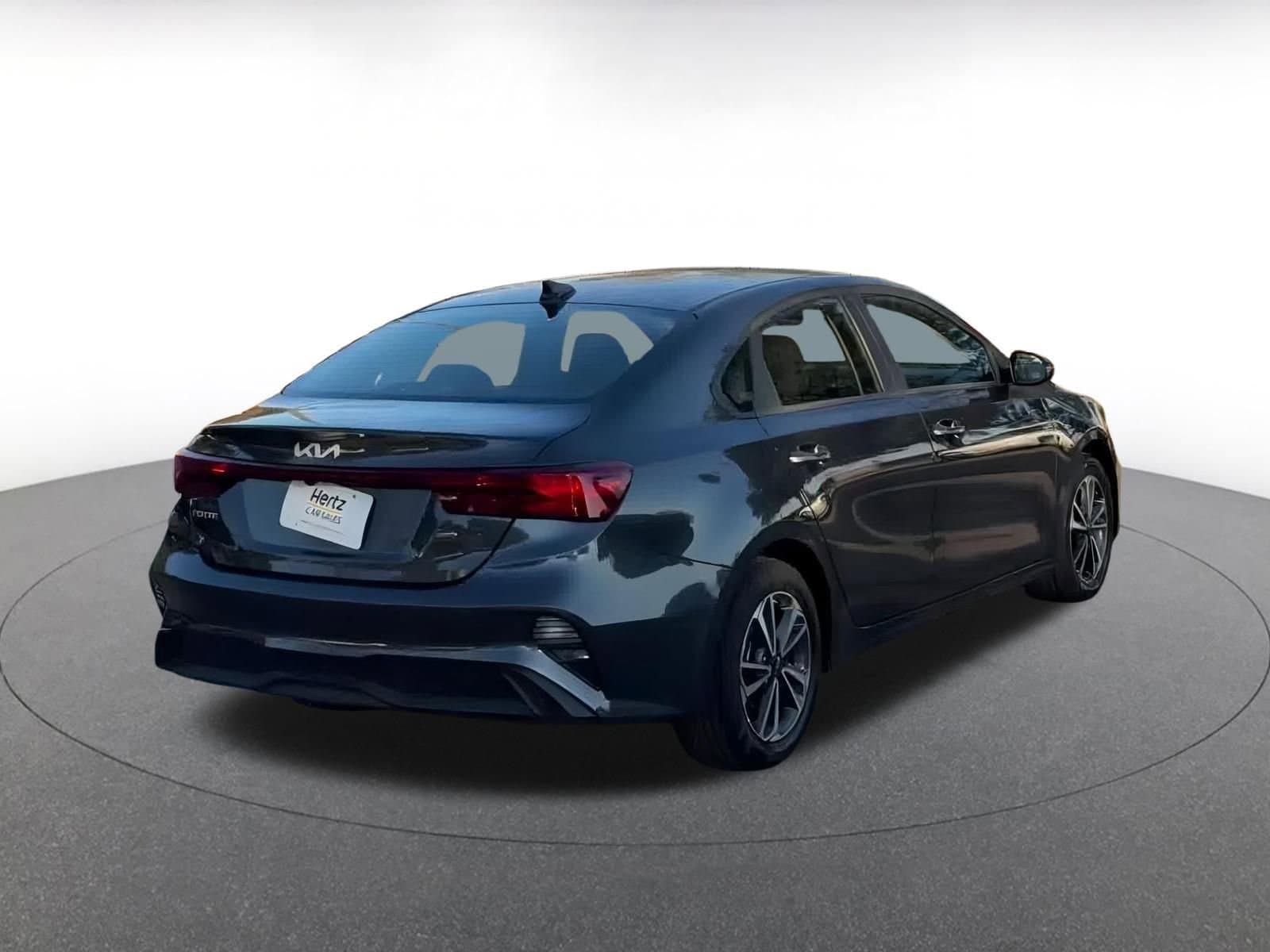 Thumbnail: 2024 Kia Forte - 14