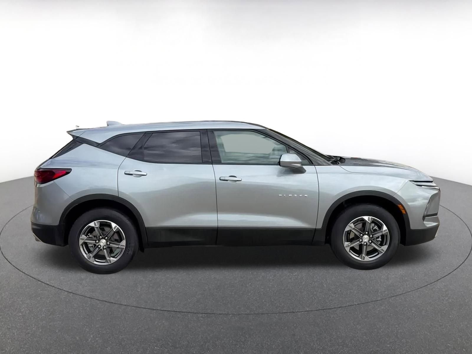 Thumbnail: 2025 Chevrolet Blazer - 16