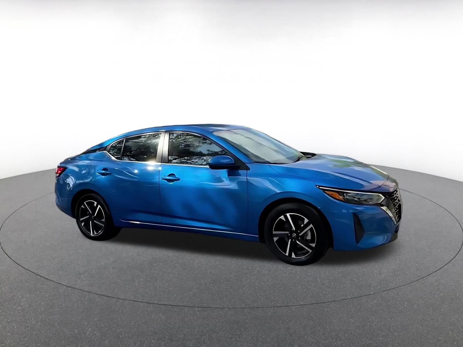 Thumbnail: 2025 Nissan Sentra - 2