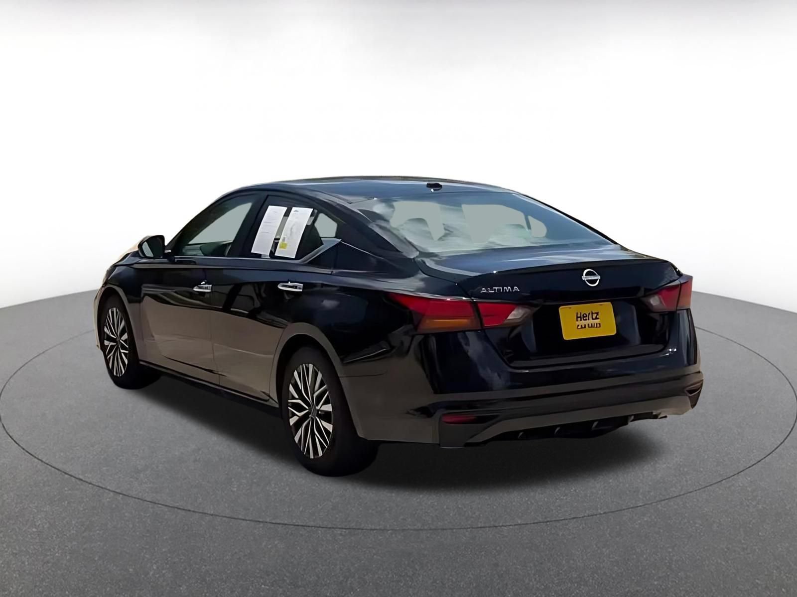 Thumbnail: 2025 Nissan Altima - 11