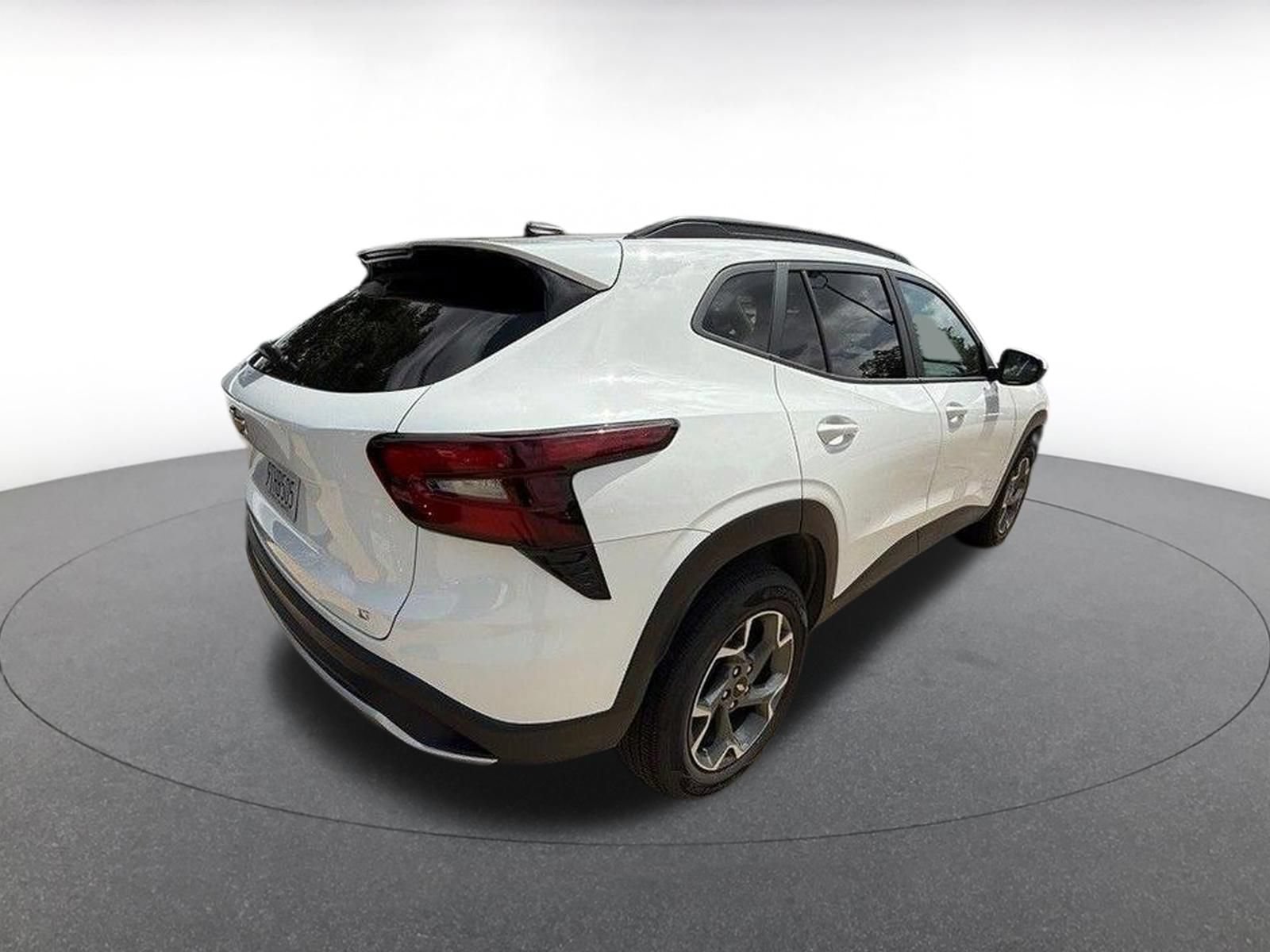 Thumbnail: 2025 Chevrolet Trax - 4