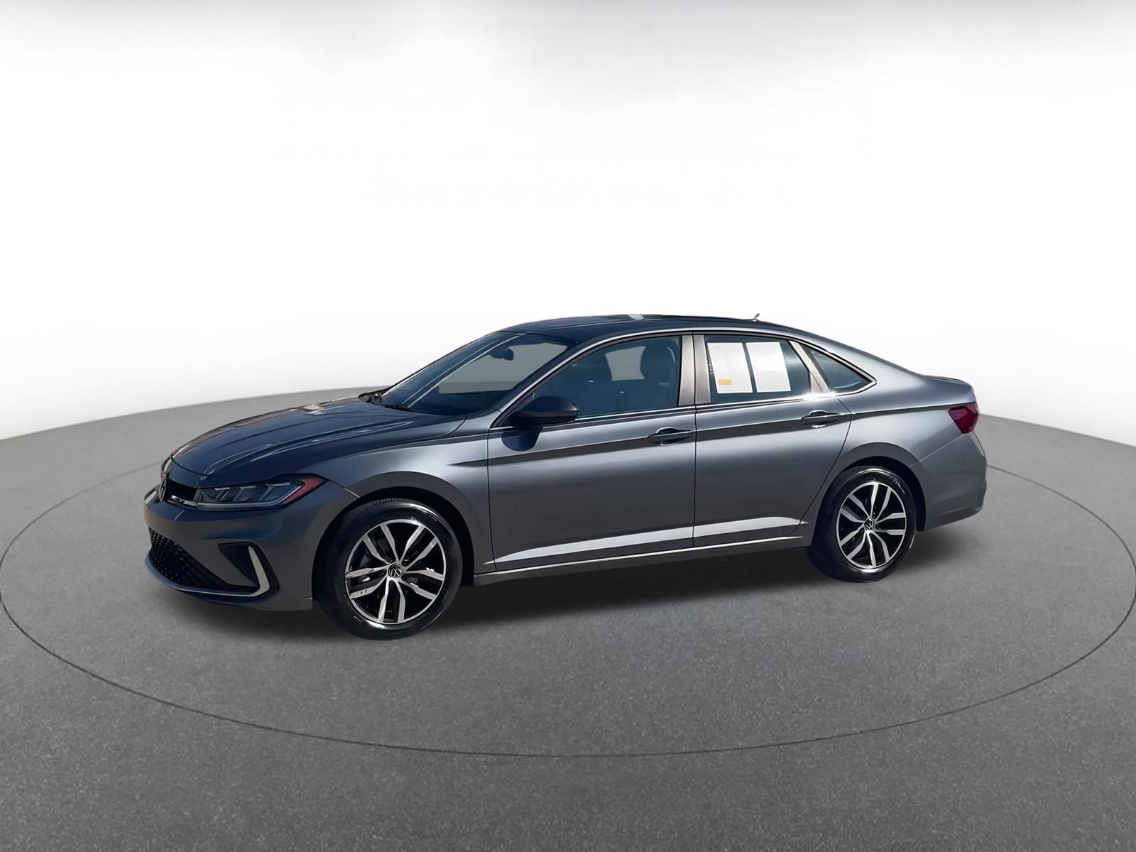 Thumbnail: 2025 Volkswagen Jetta - 9