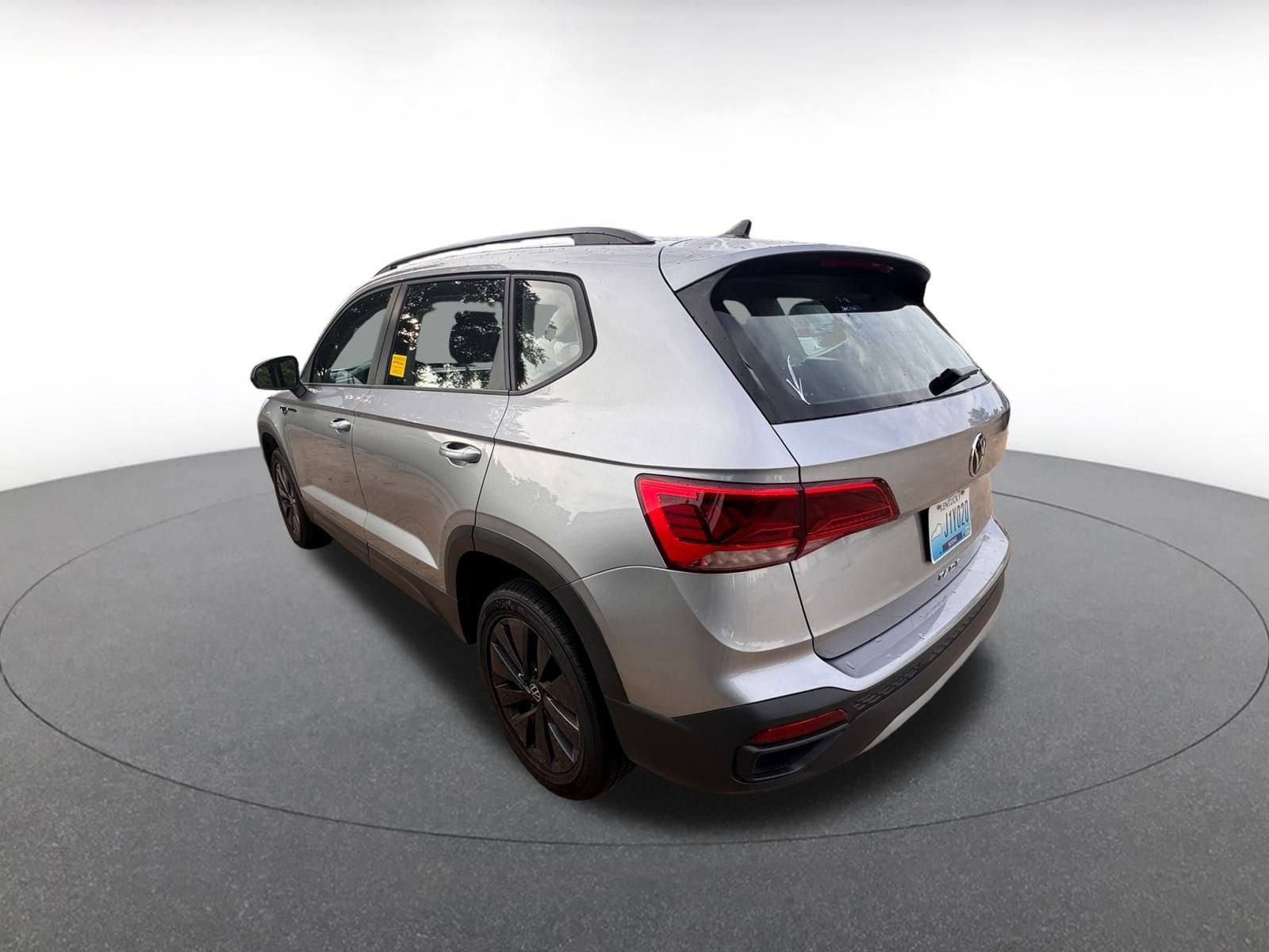 Thumbnail: 2024 Volkswagen Taos - 3