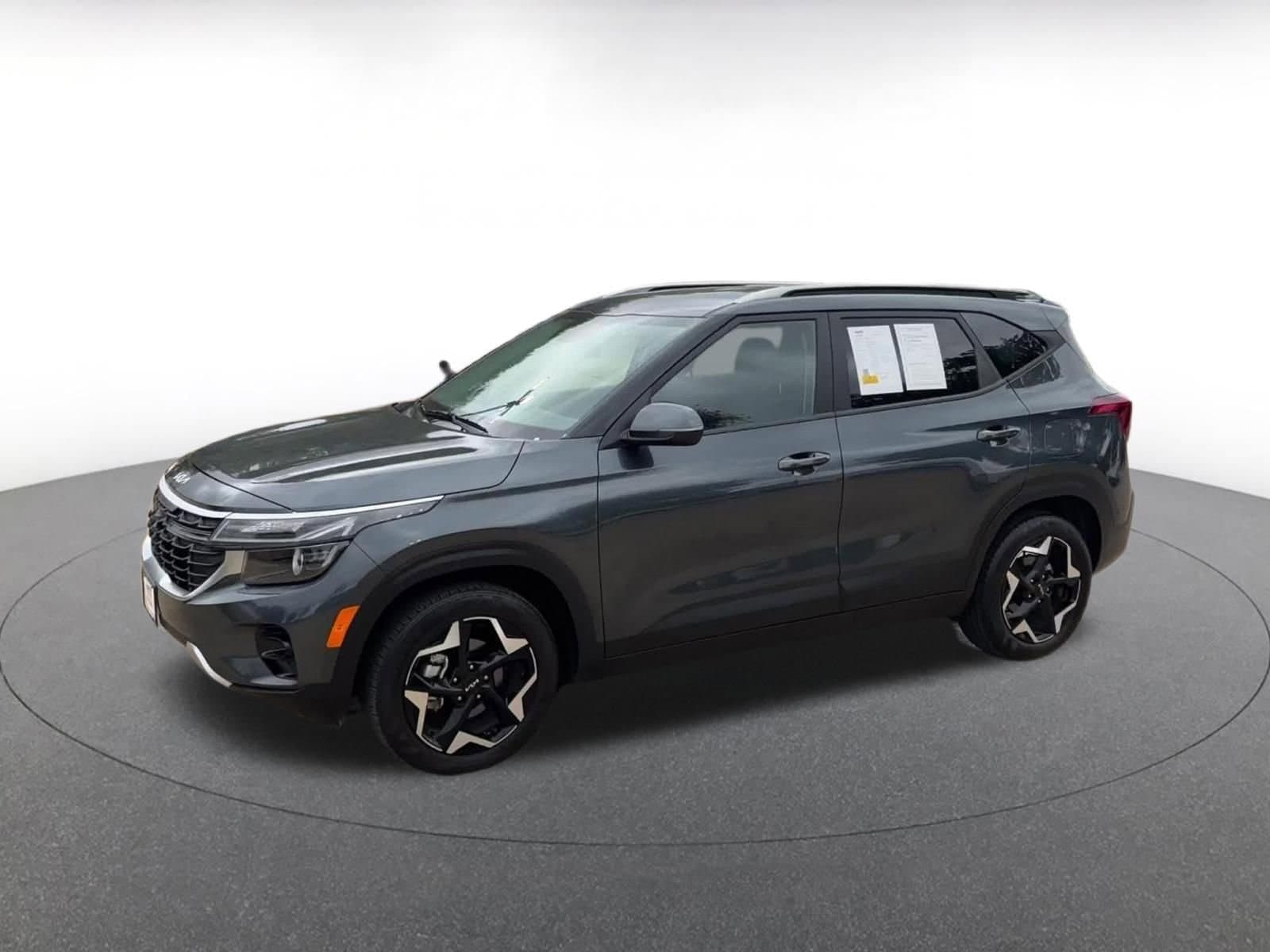 Thumbnail: 2025 Kia Seltos - 8