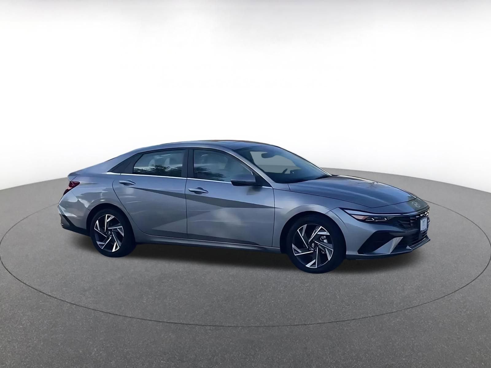 Thumbnail: 2025 Hyundai Elantra - 2