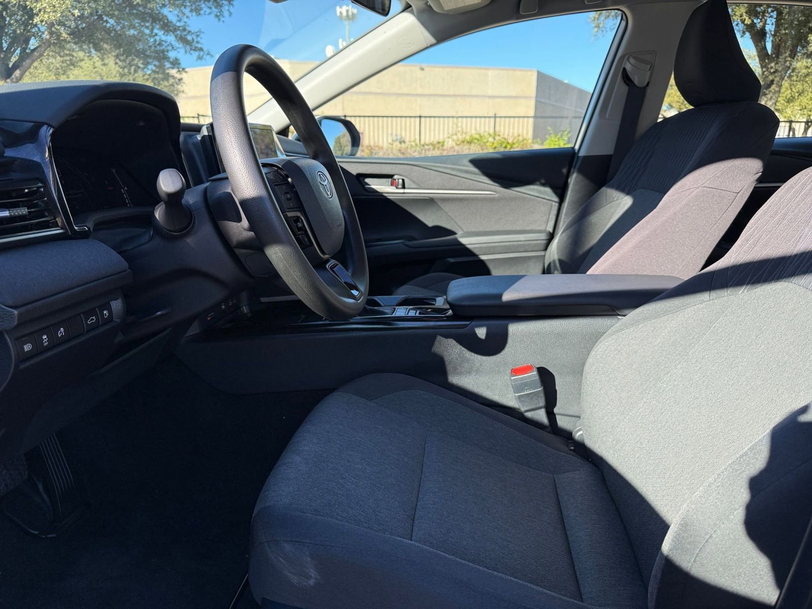 Thumbnail: 2025 Toyota Camry - 27