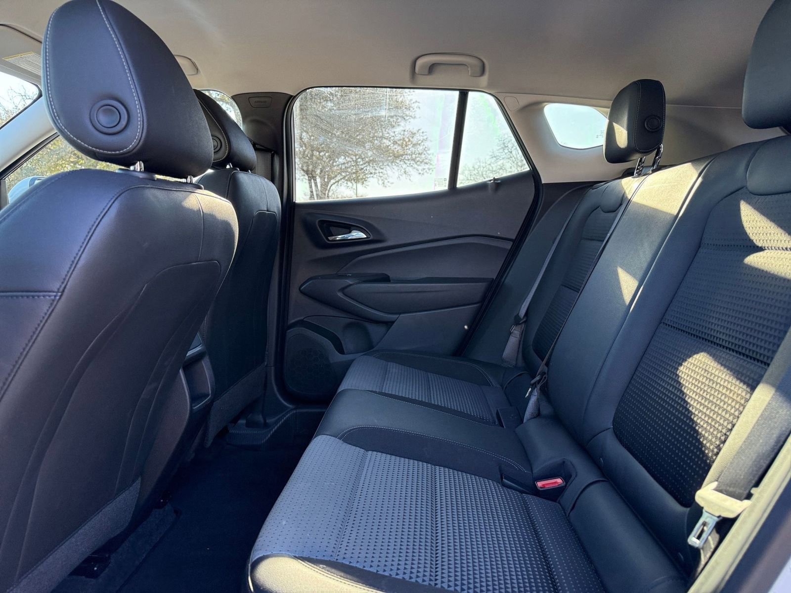 Thumbnail: 2025 Chevrolet Trax - 25