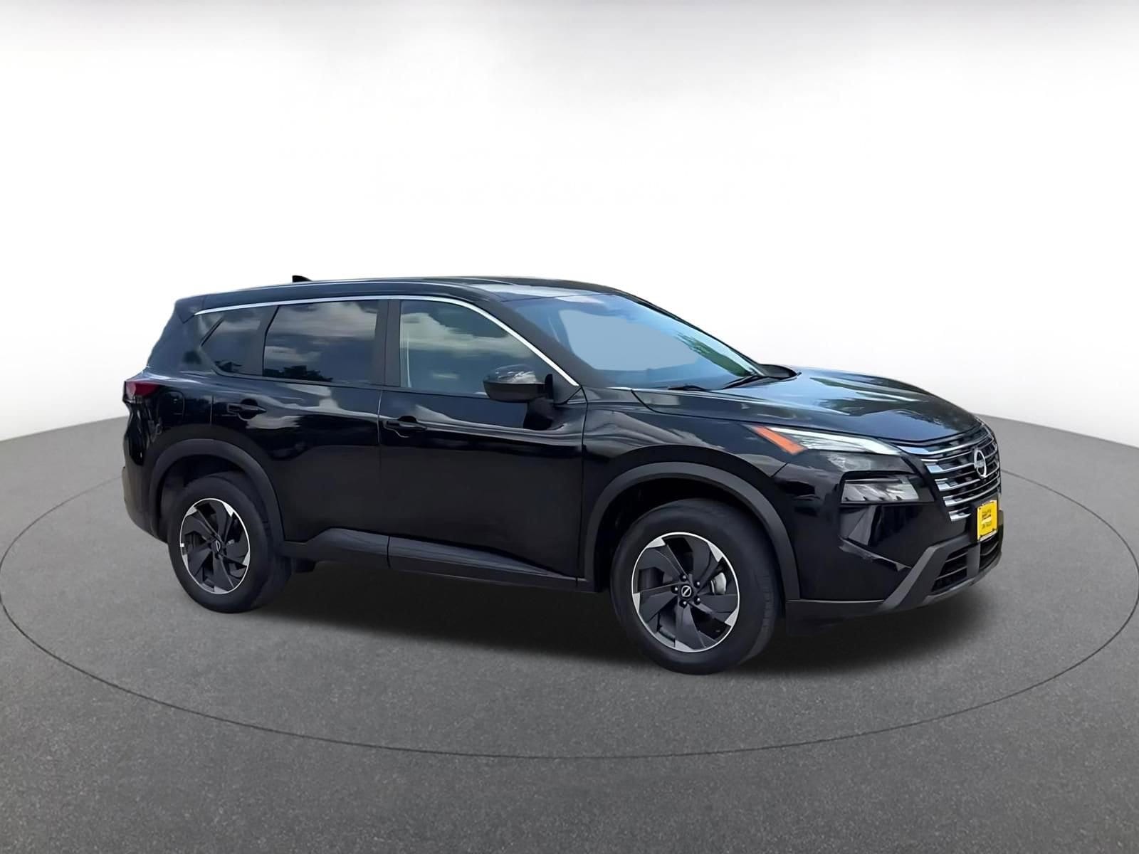 Thumbnail: 2025 Nissan Rogue - 2