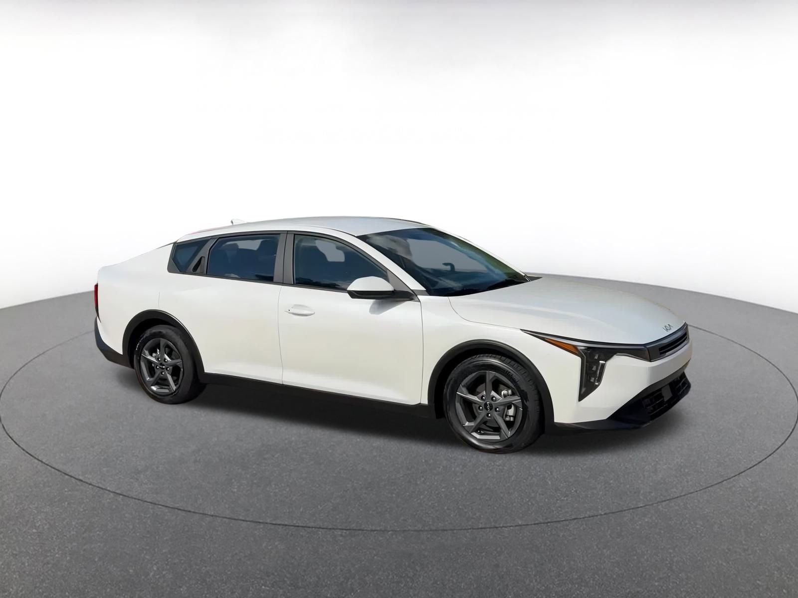 Thumbnail: 2025 Kia K4 - 2