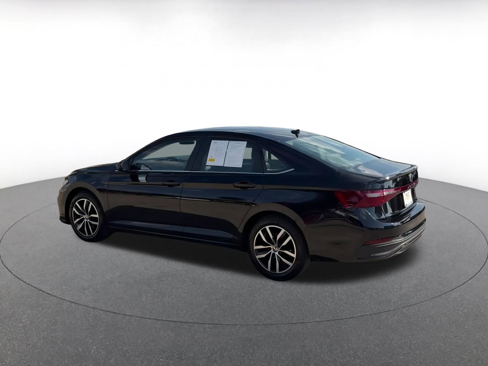 Thumbnail: 2025 Volkswagen Jetta - 10