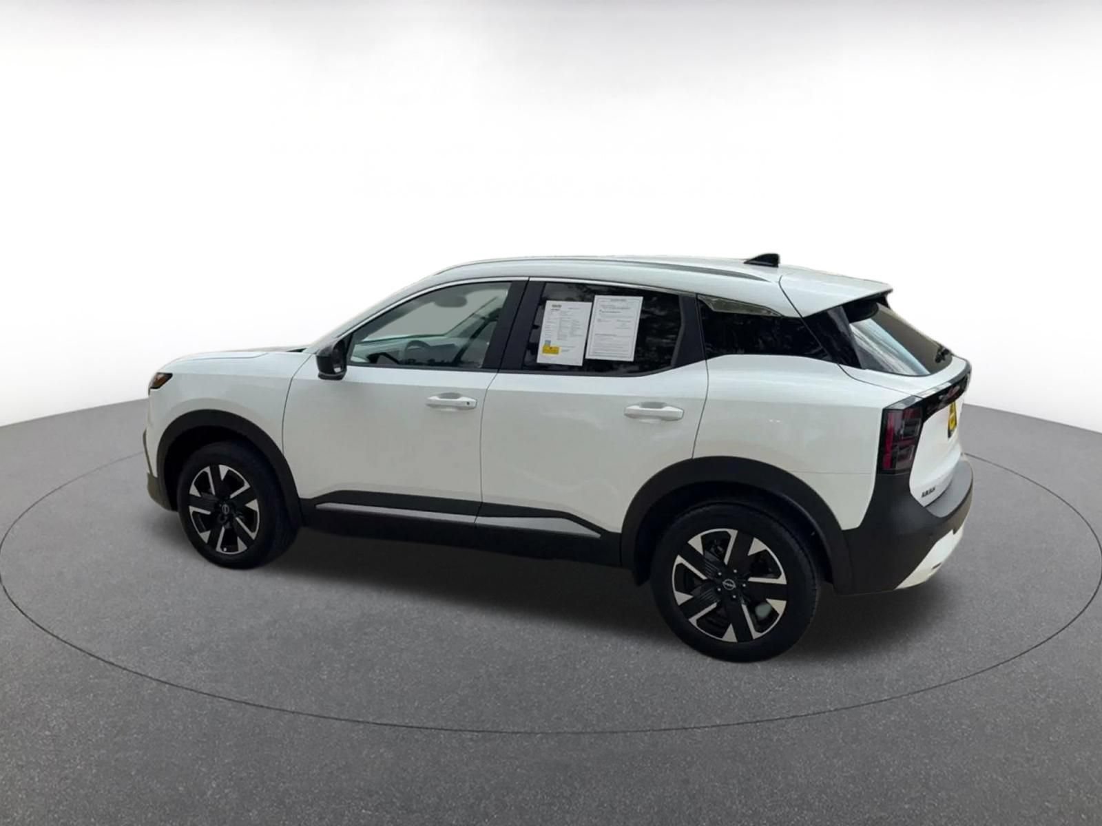 Thumbnail: 2026 Nissan Kicks - 12