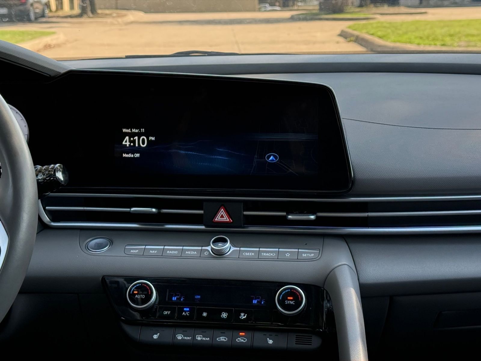 Thumbnail: 2025 Hyundai Elantra - 17