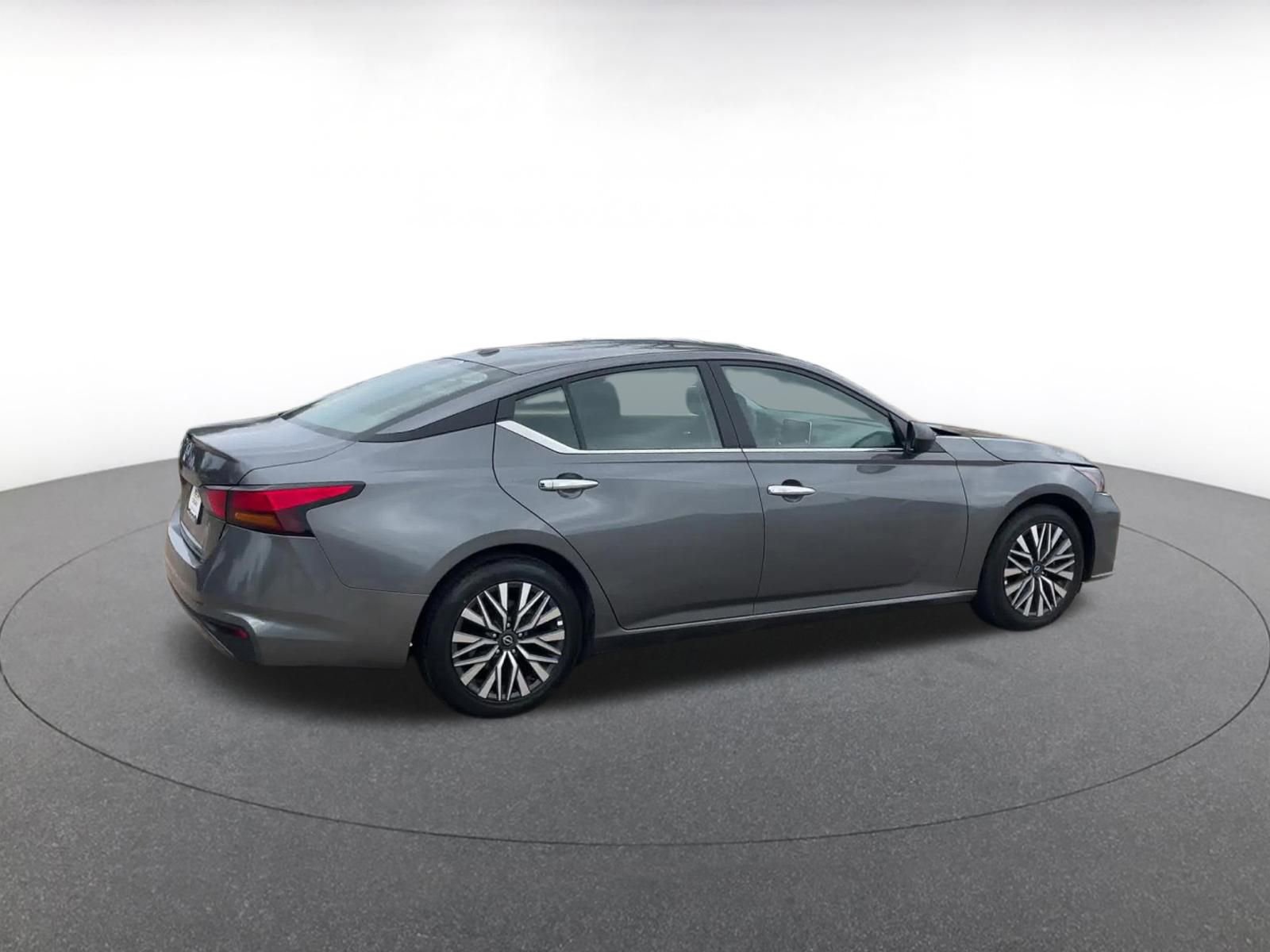 Thumbnail: 2025 Nissan Altima - 15